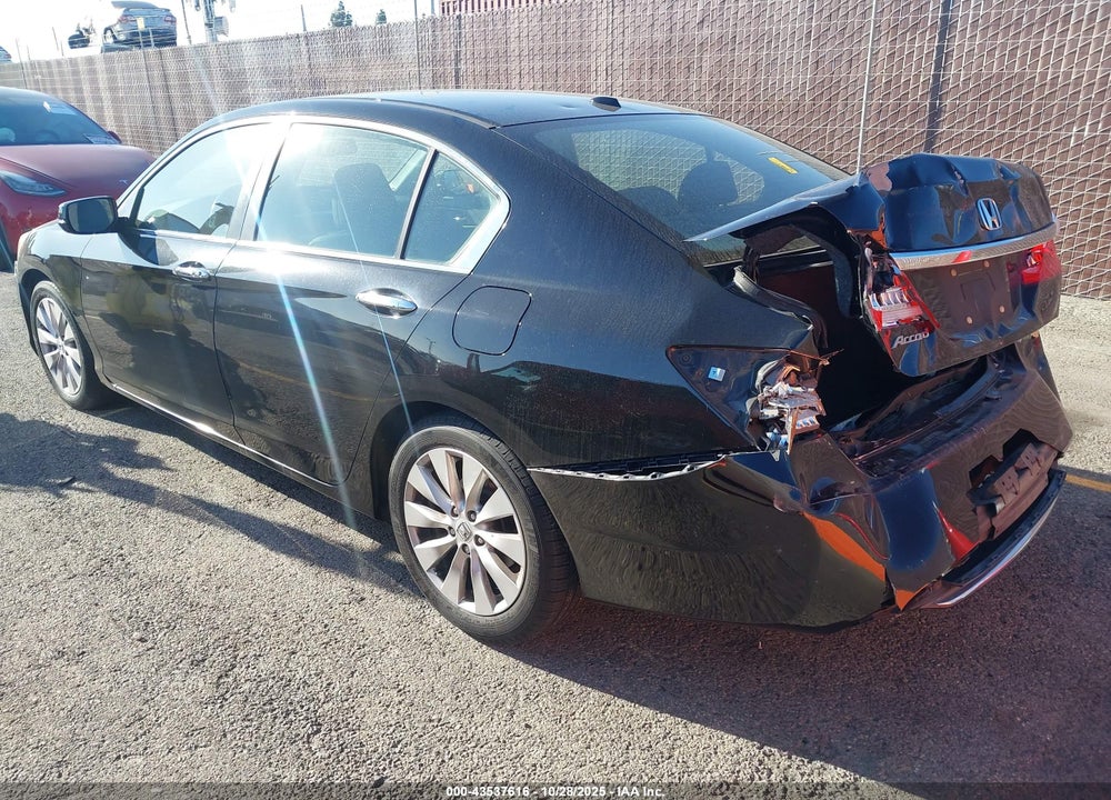 2013 HONDA ACCORD EX-L VIN: 1HGCR2F83DA006582