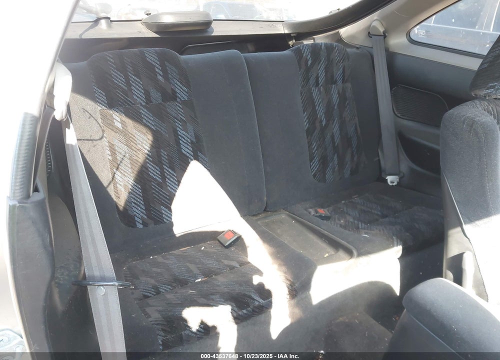 1998 ACURA INTEGRA VIN: JH4DC4457WS020537
