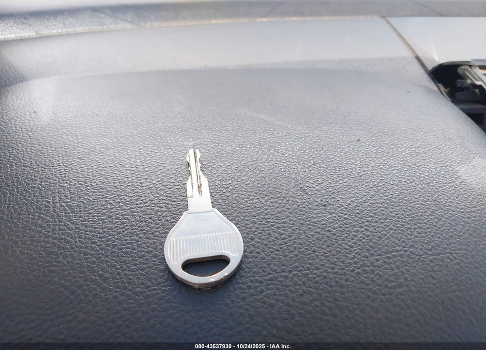 2011 NISSAN VERSA 1.6 VIN: 3N1CC1AP6BL435457