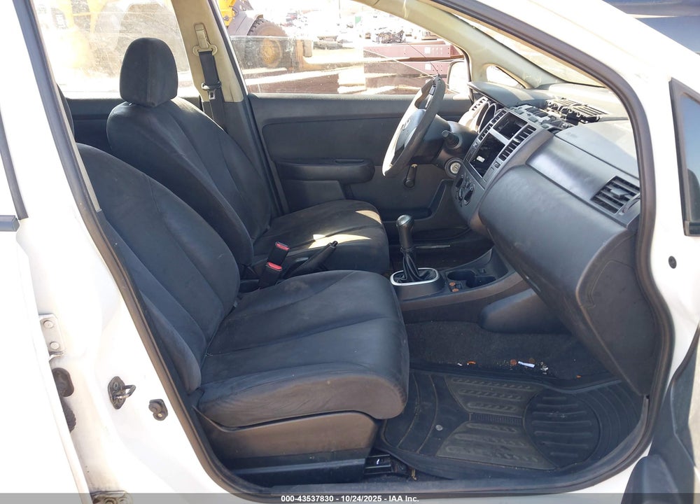 2011 NISSAN VERSA 1.6 VIN: 3N1CC1AP6BL435457