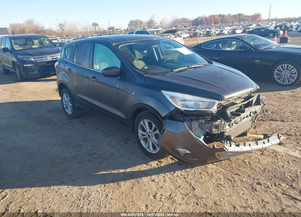 2017 FORD ESCAPE SE VIN: 1FMCU9GDXHUC46133