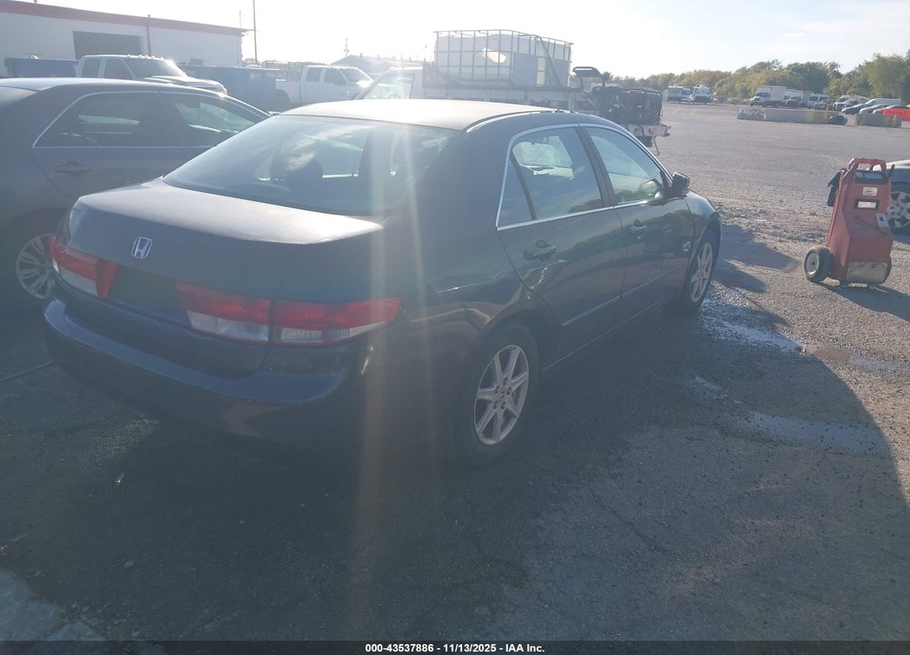 2003 HONDA ACCORD 3.0 EX VIN: 1HGCM66583A082888