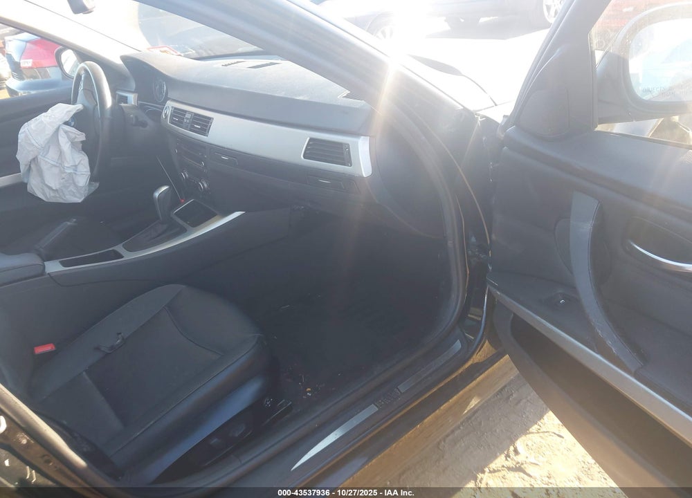 2011 BMW 328I XDRIVE VIN: WBAUU3C56BA542227