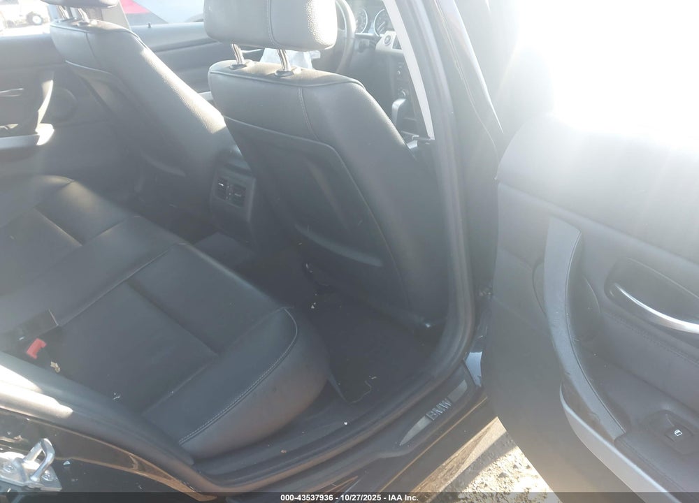 2011 BMW 328I XDRIVE VIN: WBAUU3C56BA542227