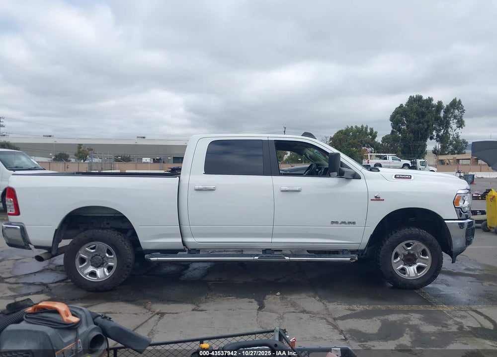 2019 RAM 2500 BIG HORN  4X4 6'4 BOX VIN: 3C6UR5DL1KG694065
