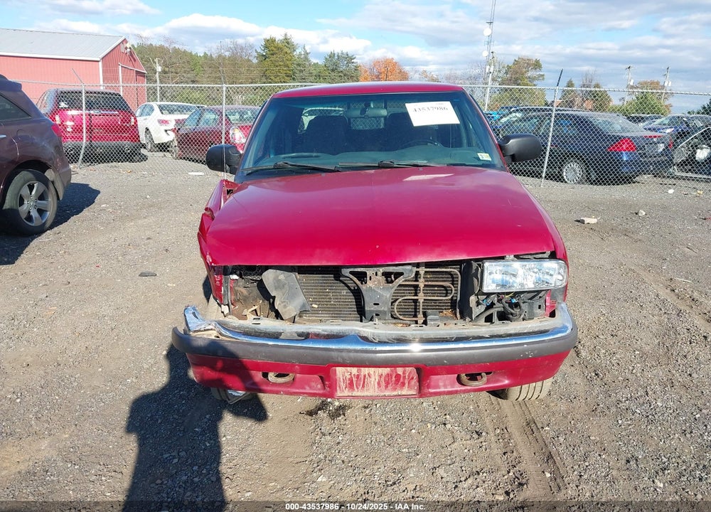 2002 CHEVROLET S-10 LS VIN: 1GCDT13W72K116110
