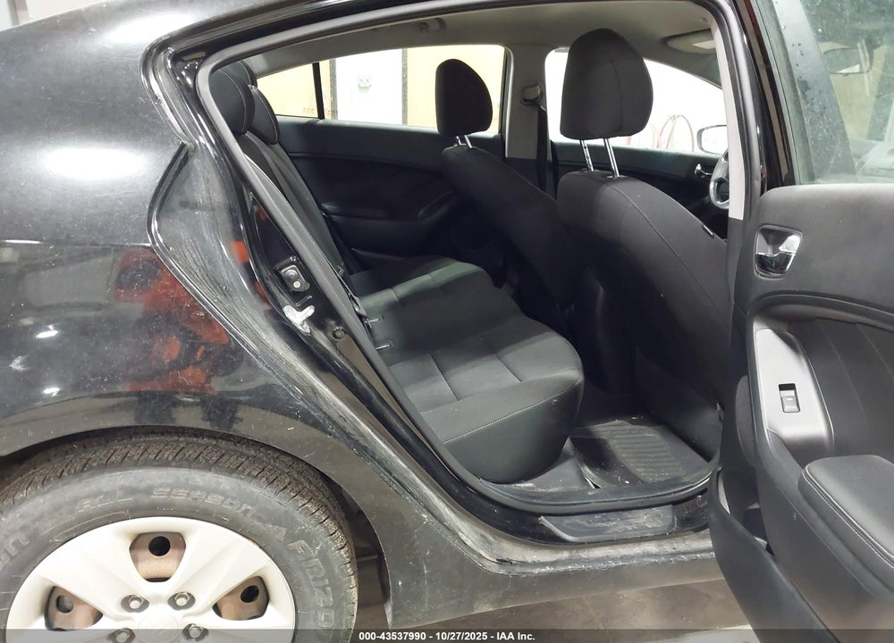2016 KIA FORTE VIN: KNAFK4A62G5455831
