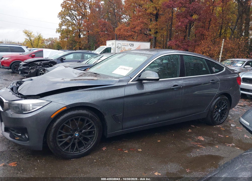 2018 BMW 3 SERIES VIN: WBA8Z9C5XJB220186