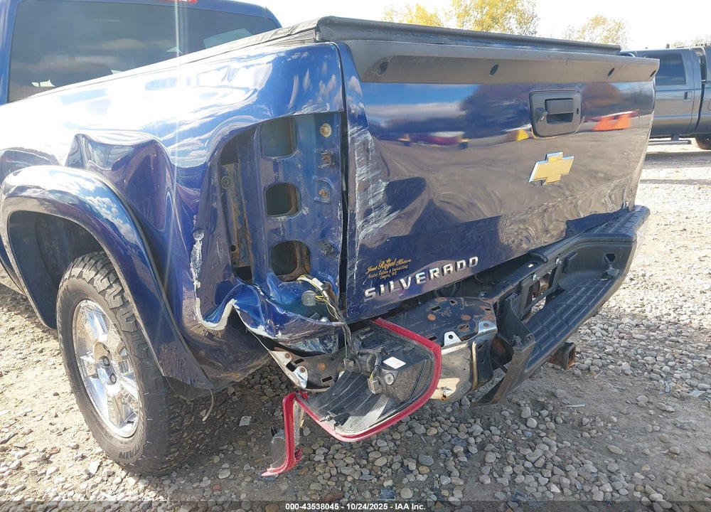 2013 CHEVROLET SILVERADO 1500 LT VIN: 3GCPKSE75DG352132