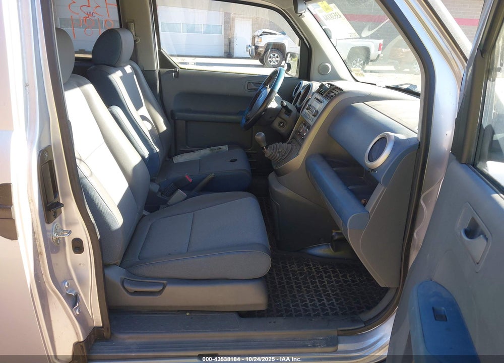 2005 HONDA ELEMENT EX VIN: 5J6YH27675L016777
