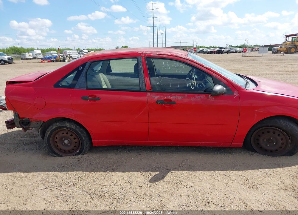 2005 FORD FOCUS ZX4 VIN: 1FAFP34N35W259766