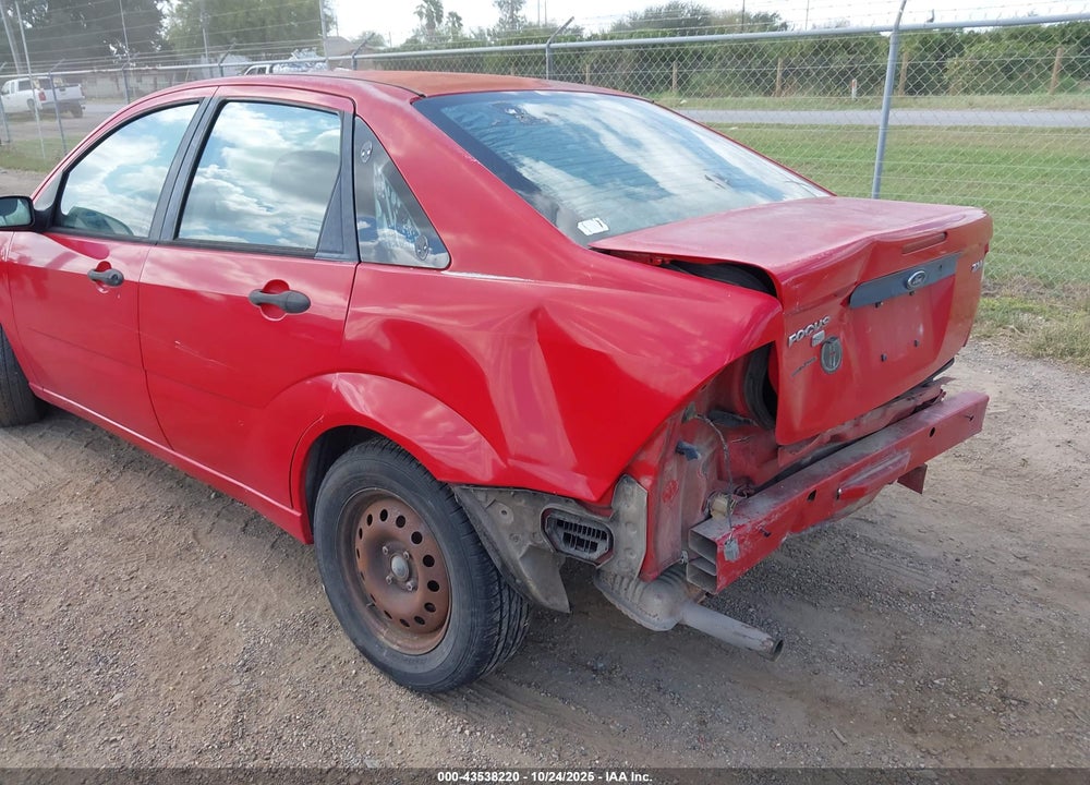 2005 FORD FOCUS ZX4 VIN: 1FAFP34N35W259766