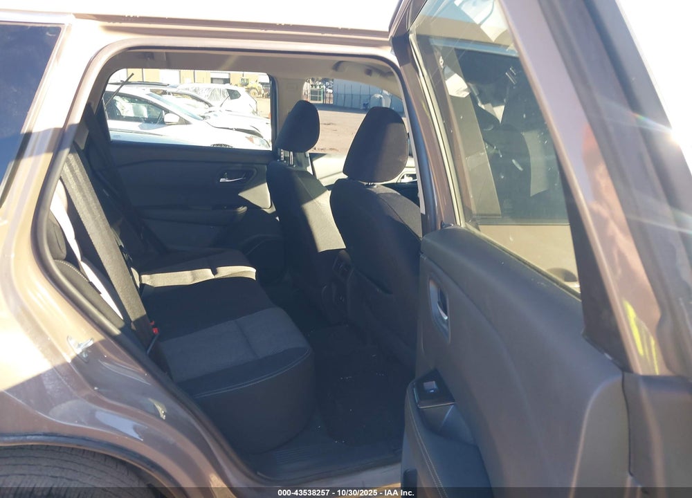 2025 NISSAN ROGUE SV FWD VIN: 5N1BT3BA2SC676650