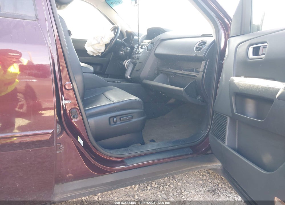 2015 HONDA PILOT VIN: 5FNYF4H59FB020461