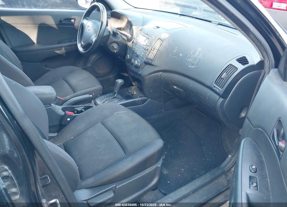 2011 HYUNDAI ELANTRA VIN: KMHDB8AE9BU093239