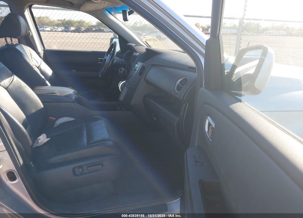 2010 HONDA PILOT VIN: 5FNYF3H67AB019773