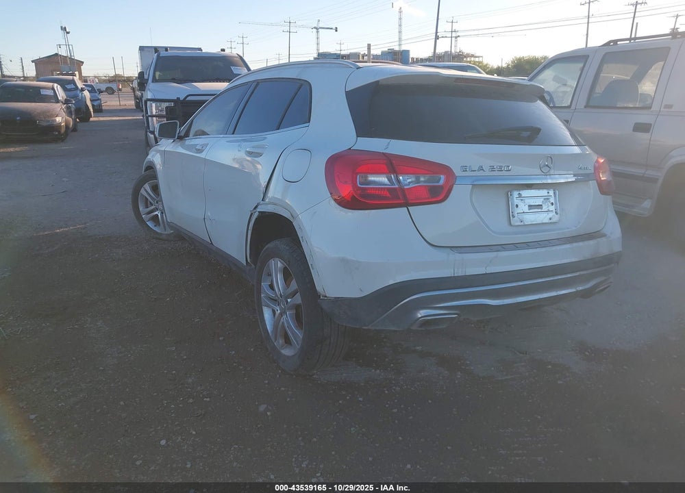 2015 MERCEDES-BENZ GLA 250 4MATIC VIN: WDCTG4GBXFJ031051