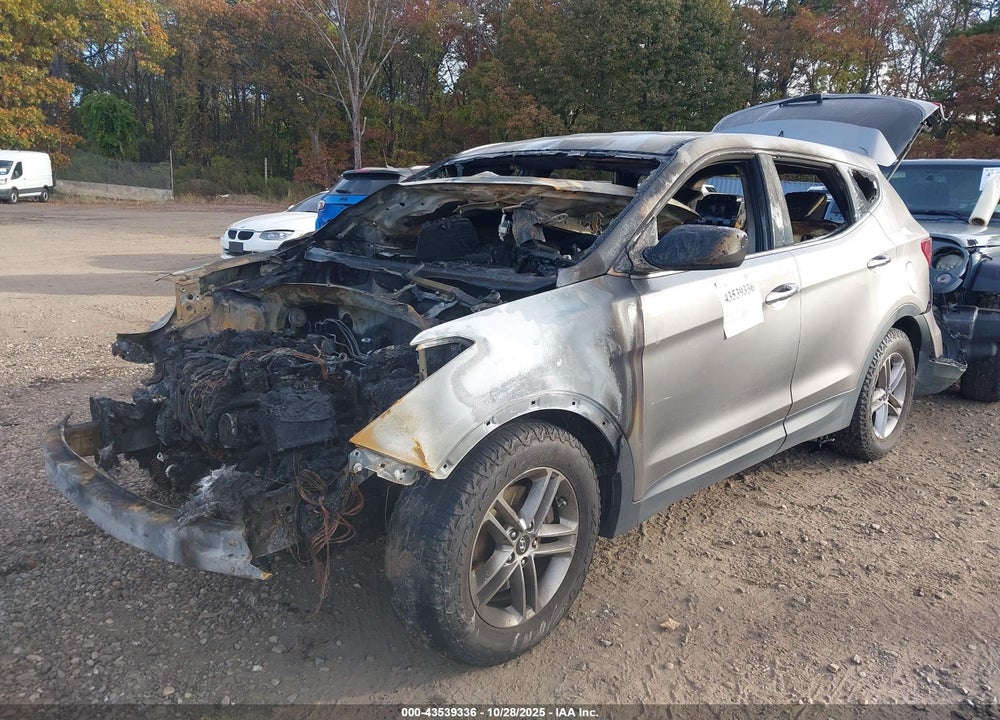 2018 HYUNDAI SANTA FE VIN: 5NMZTDLB4JH091858