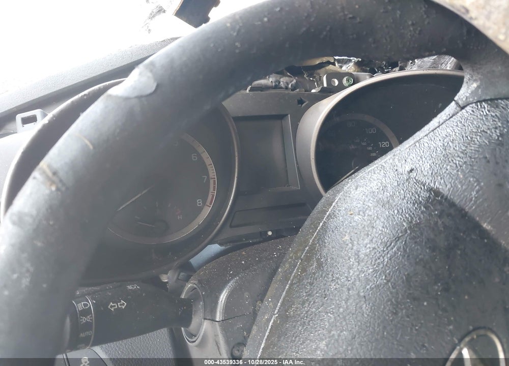 2018 HYUNDAI SANTA FE VIN: 5NMZTDLB4JH091858
