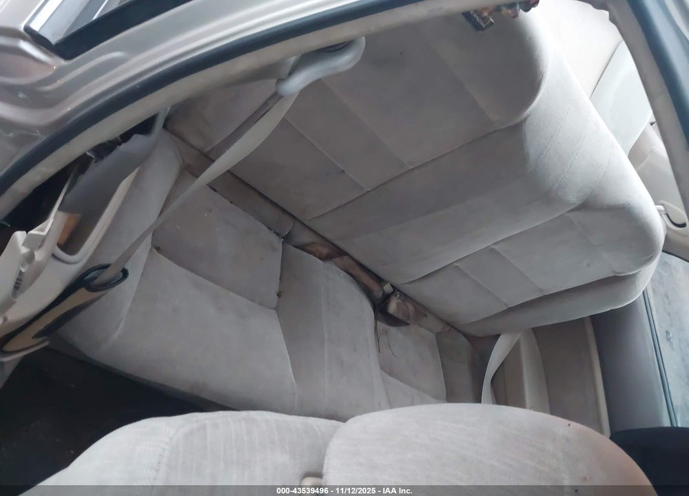 1995 HONDA ACCORD LX VIN: 1HGCD723XSA038528
