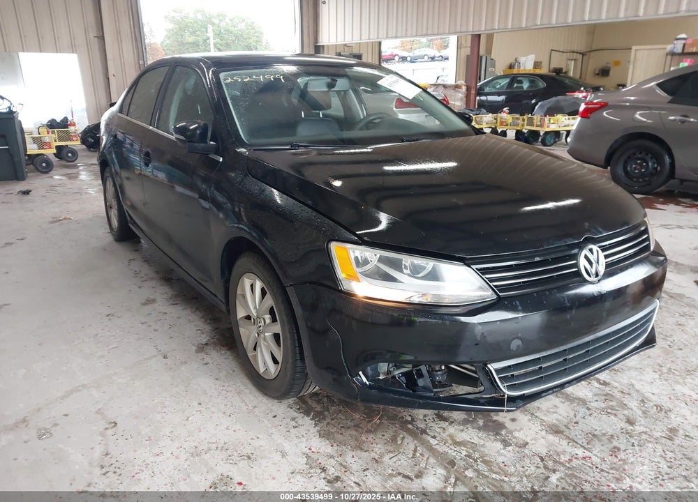 2013 VOLKSWAGEN JETTA 2.5L SE VIN: 3VWBP7AJ0DM415033