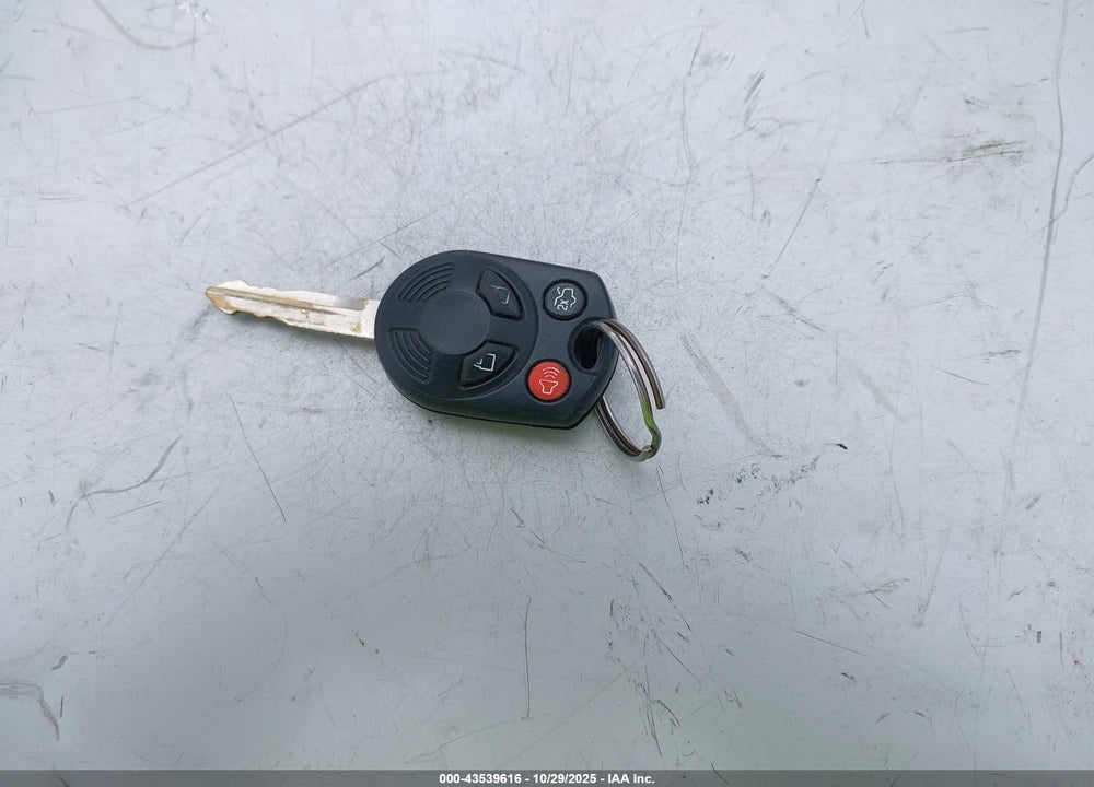 2010 FORD FUSION SE VIN: 3FAHP0HA4AR252126