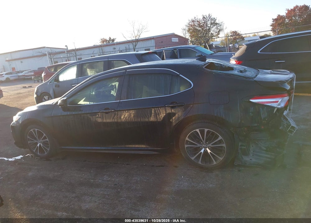 2020 TOYOTA CAMRY SE VIN: 4T1G11AK7LU893990