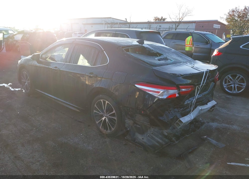 2020 TOYOTA CAMRY SE VIN: 4T1G11AK7LU893990