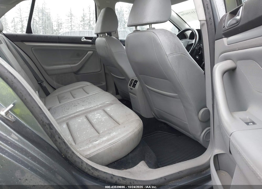 2009 VOLKSWAGEN JETTA VIN: 3VWRL71K79M090004