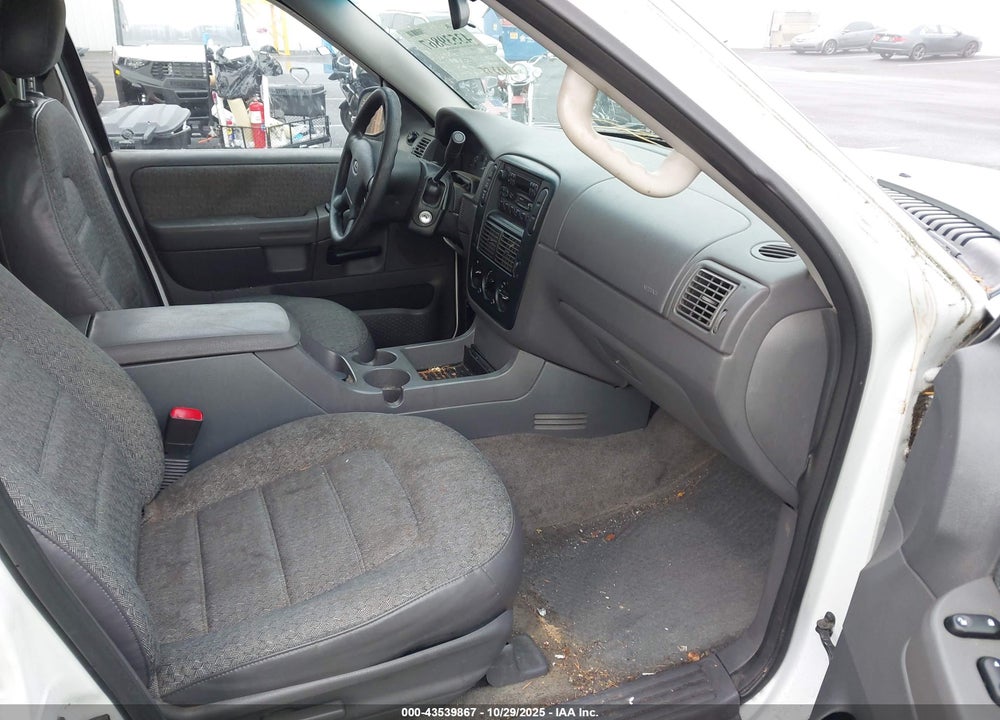 2002 FORD EXPLORER XLS VIN: 1FMZU72K92ZC95824