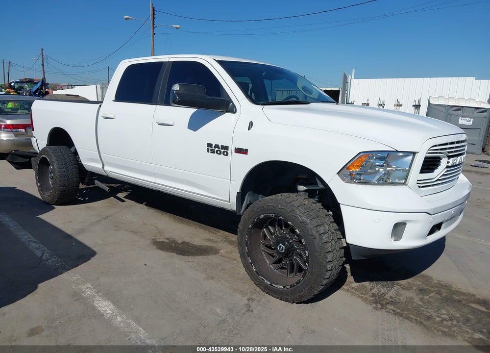 2019 RAM 1500 CLASSIC BIG HORN 4X4 6'4 BOX VIN: 1C6RR7TT0KS575810
