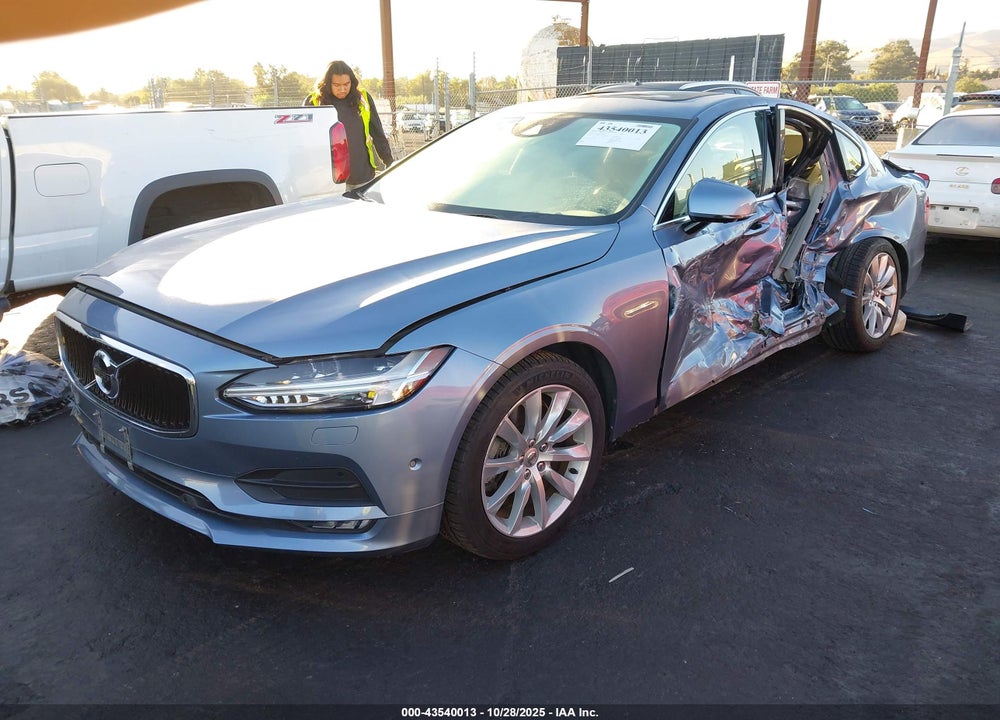 2017 VOLVO S90 T6 MOMENTUM VIN: YV1A22MK7H1005718