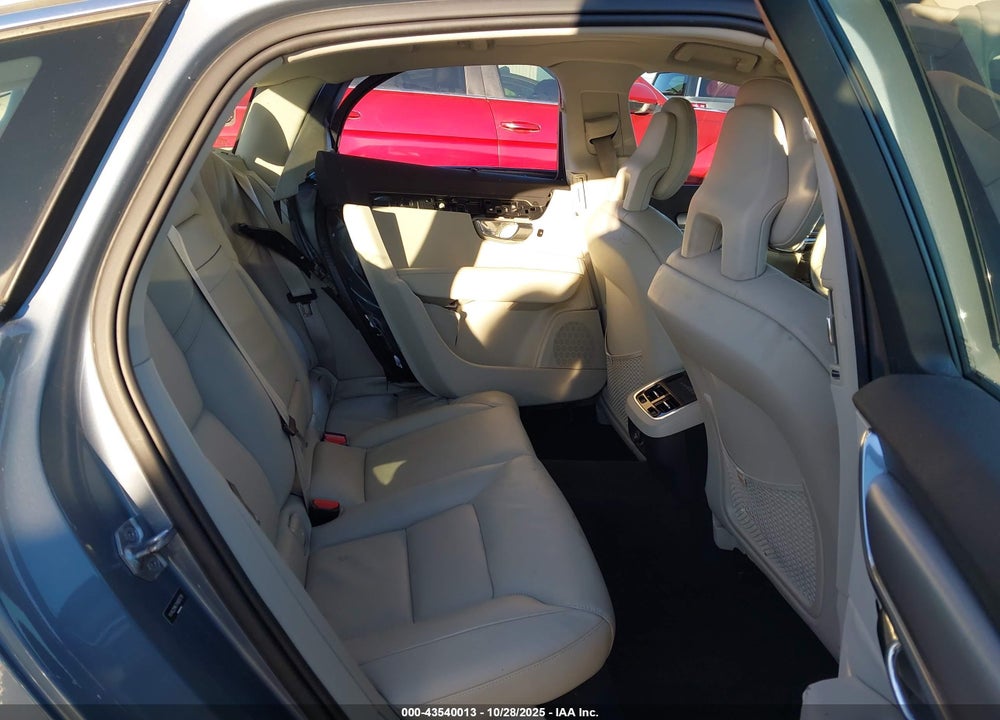 2017 VOLVO S90 T6 MOMENTUM VIN: YV1A22MK7H1005718