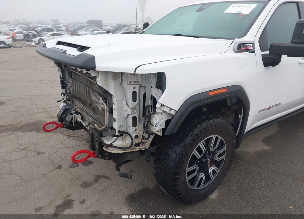2022 GMC SIERRA 2500HD 4WD STANDARD BED AT4 VIN: 1GT49PEY4NF233964