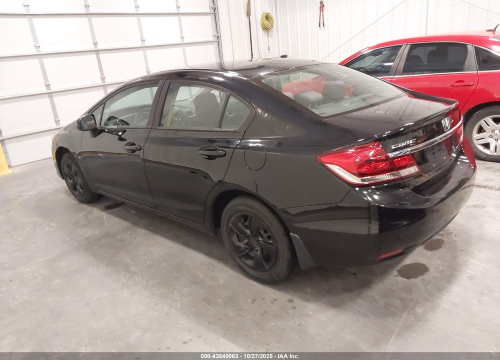 2015 HONDA CIVIC LX VIN: 19XFB2F57FE067746