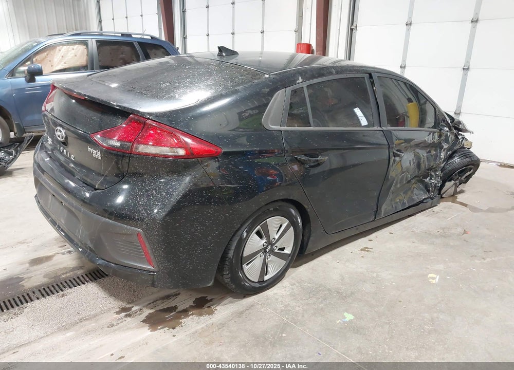 2022 HYUNDAI IONIQ HYBRID BLUE VIN: KMHC65LC1NU271790