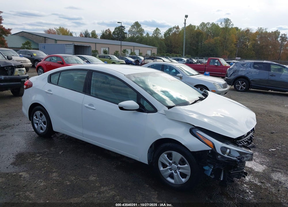 2017 KIA FORTE LX VIN: 3KPFK4A7XHE015468