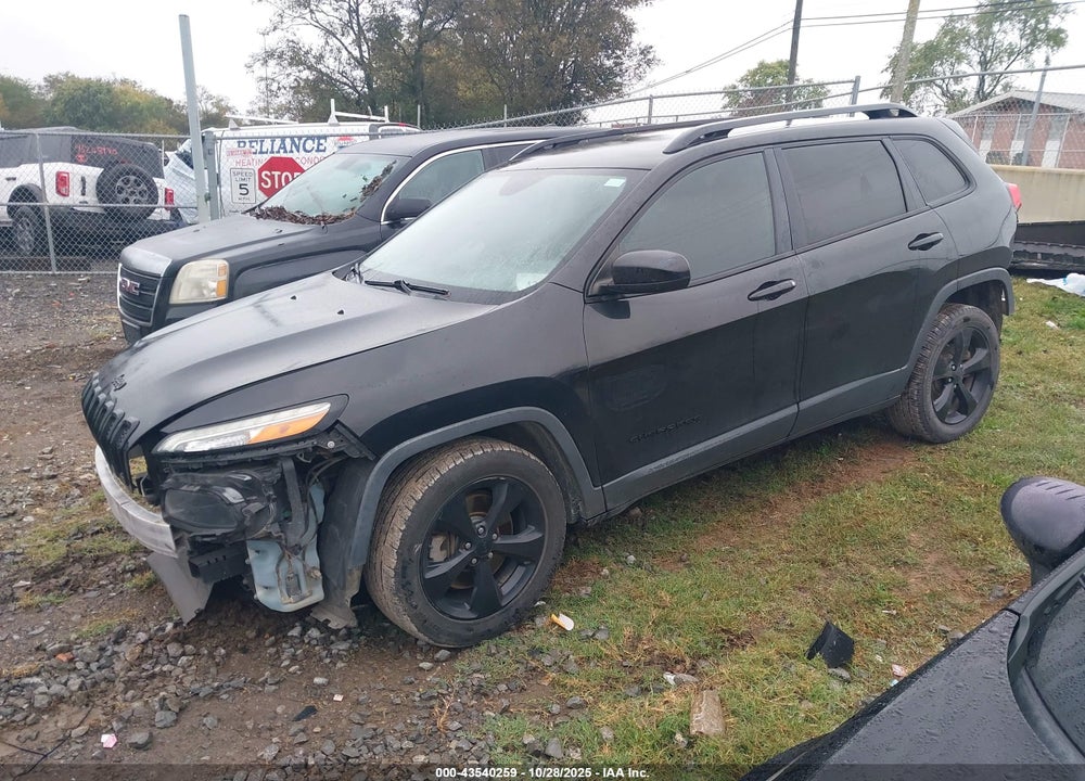 2016 JEEP CHEROKEE ALTITUDE VIN: 1C4PJLCS3GW135944