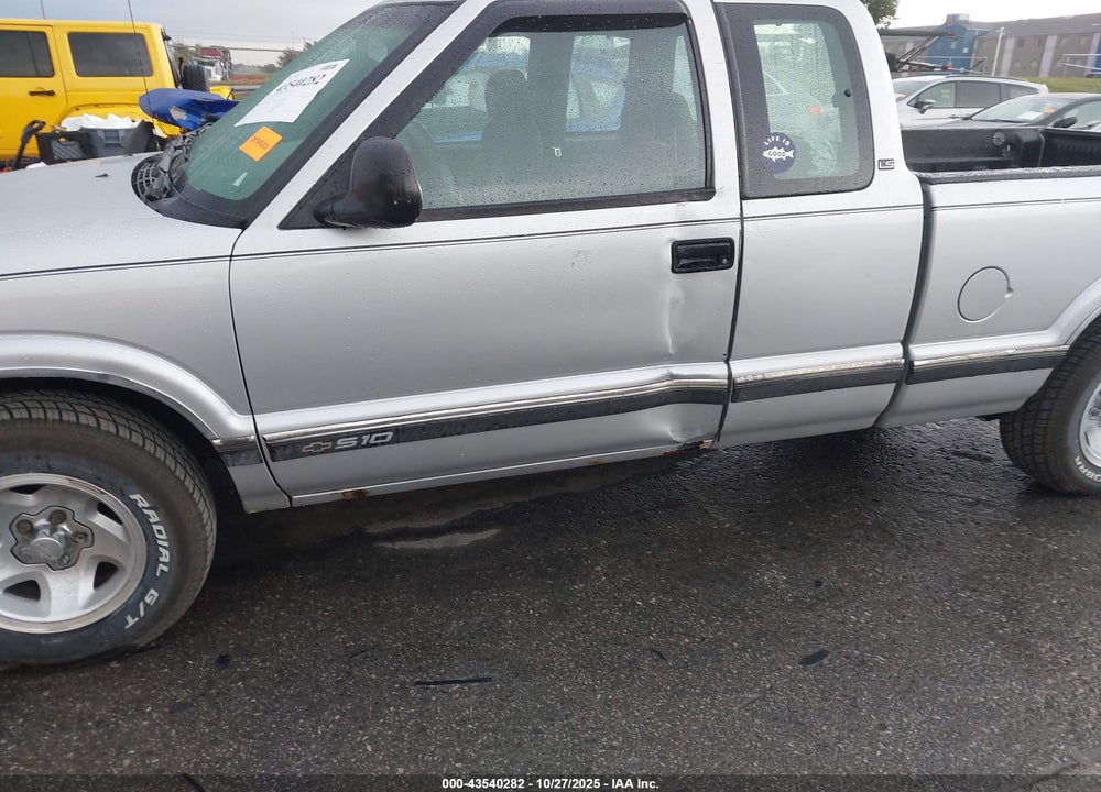 1996 CHEVROLET S TRUCK S10 VIN: 1GCCS194XTK117791