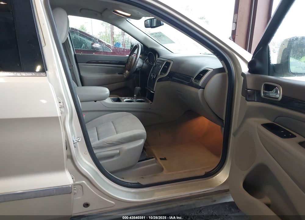 2011 JEEP GRAND CHEROKEE VIN: 1J4RS4GG7BC573405