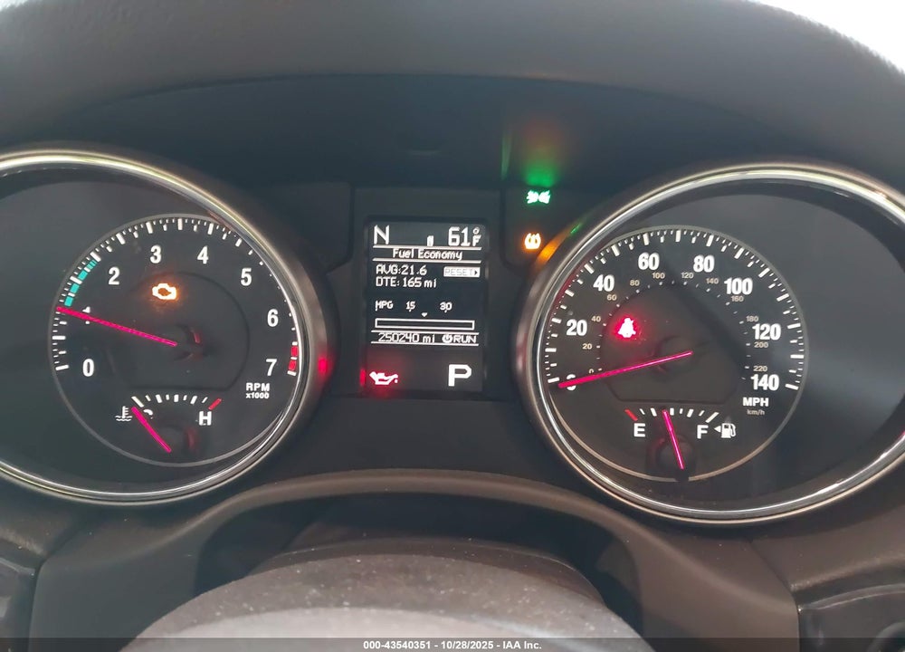 2011 JEEP GRAND CHEROKEE VIN: 1J4RS4GG7BC573405