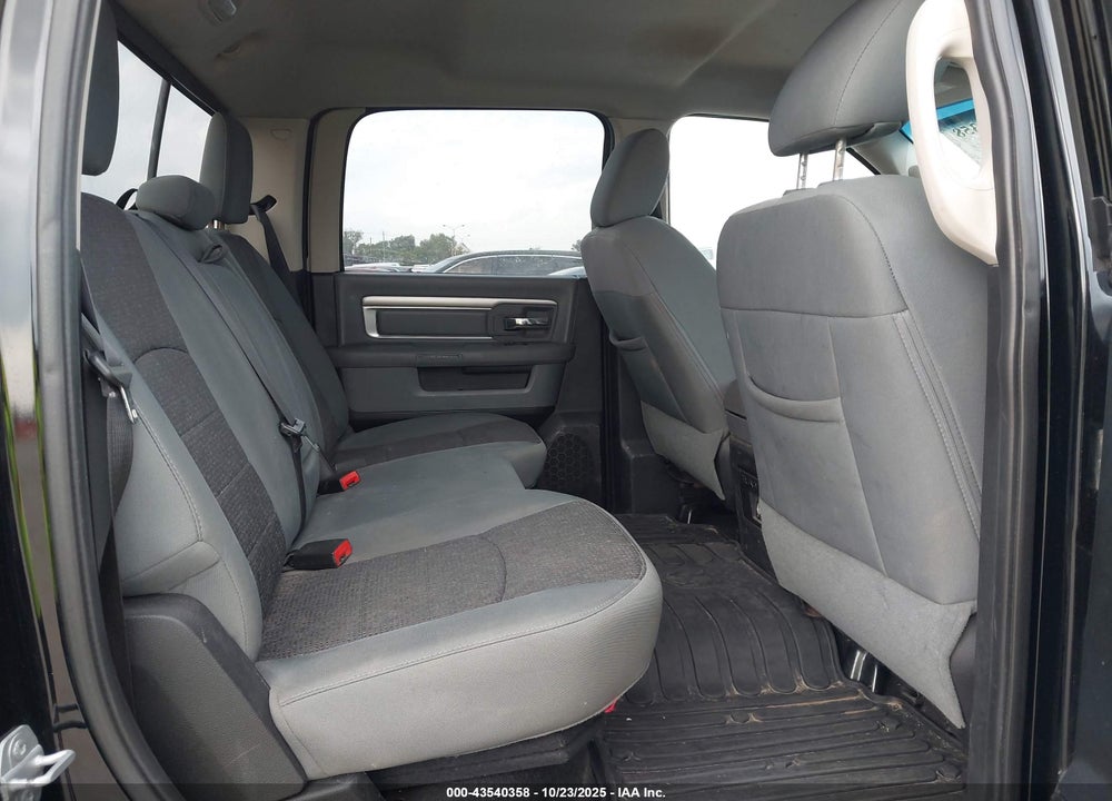 2014 RAM 1500 VIN: 1C6RR7LM5ES385563