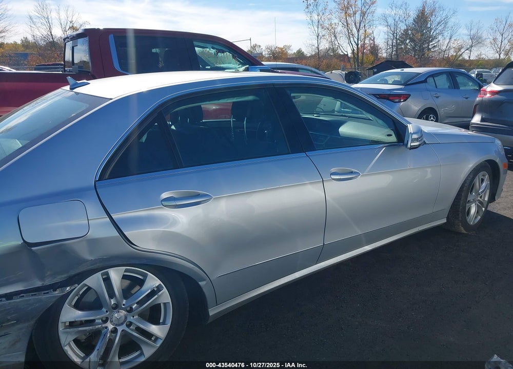 2010 MERCEDES-BENZ E 550 4MATIC VIN: WDDHF9AB2AA141689