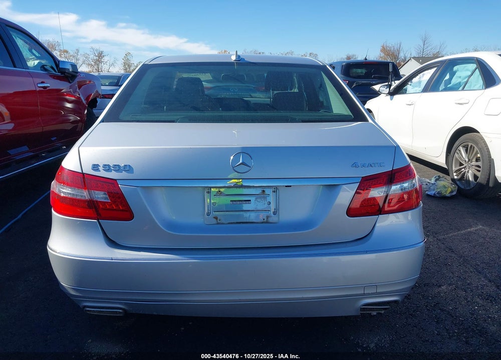 2010 MERCEDES-BENZ E 550 4MATIC VIN: WDDHF9AB2AA141689