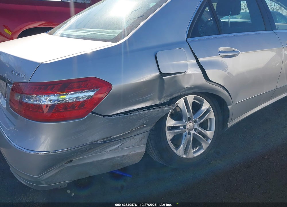 2010 MERCEDES-BENZ E 550 4MATIC VIN: WDDHF9AB2AA141689