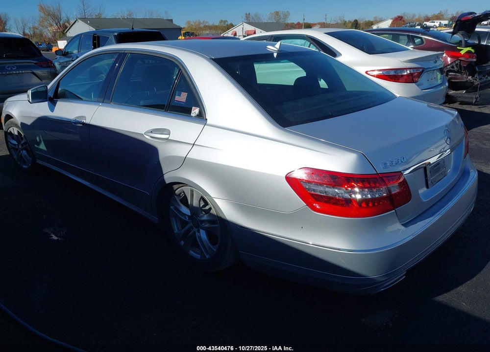 2010 MERCEDES-BENZ E 550 4MATIC VIN: WDDHF9AB2AA141689