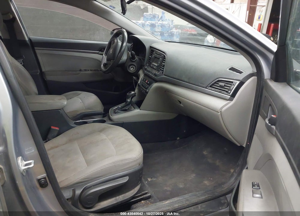2017 HYUNDAI ELANTRA SE VIN: 5NPD74LF8HH126951