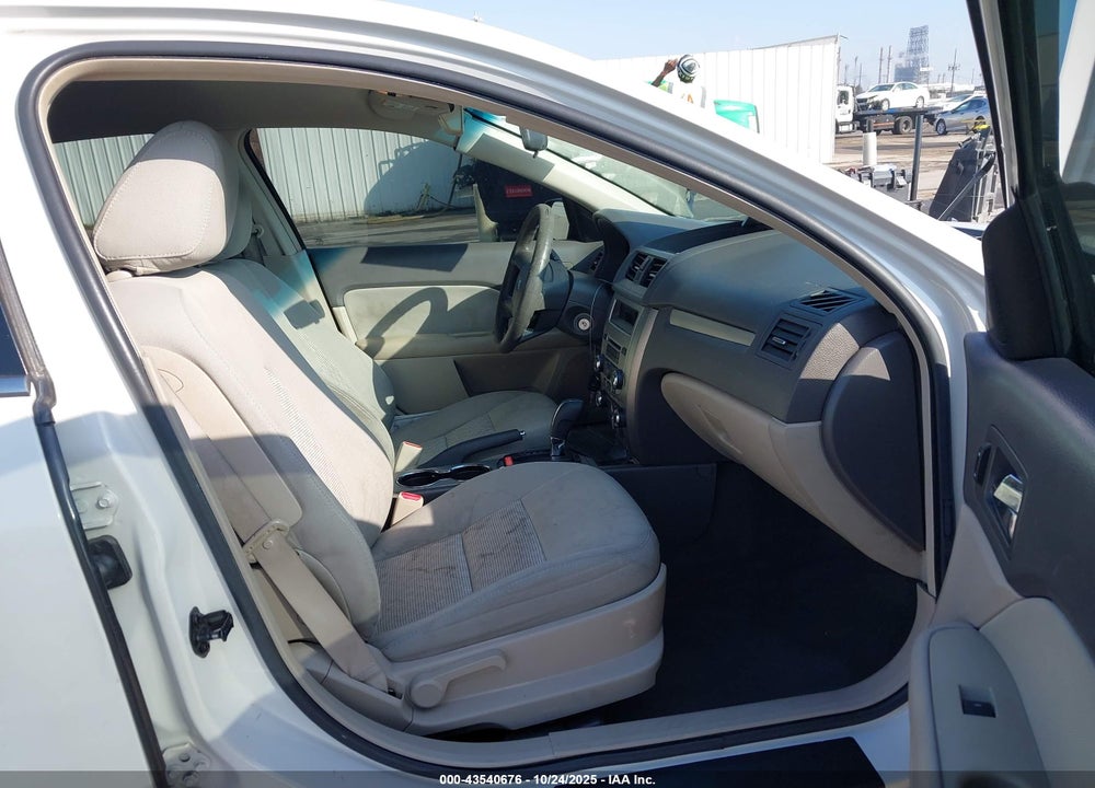 2010 FORD FUSION SE VIN: 3FAHP0HA4AR363047