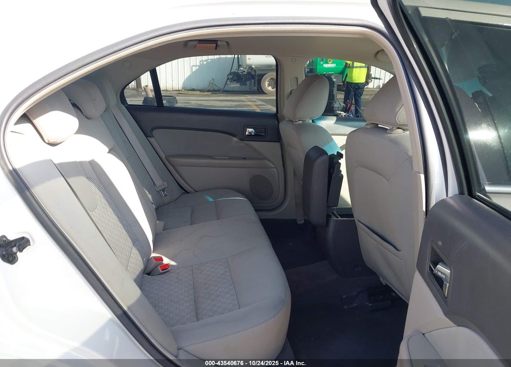 2010 FORD FUSION SE VIN: 3FAHP0HA4AR363047