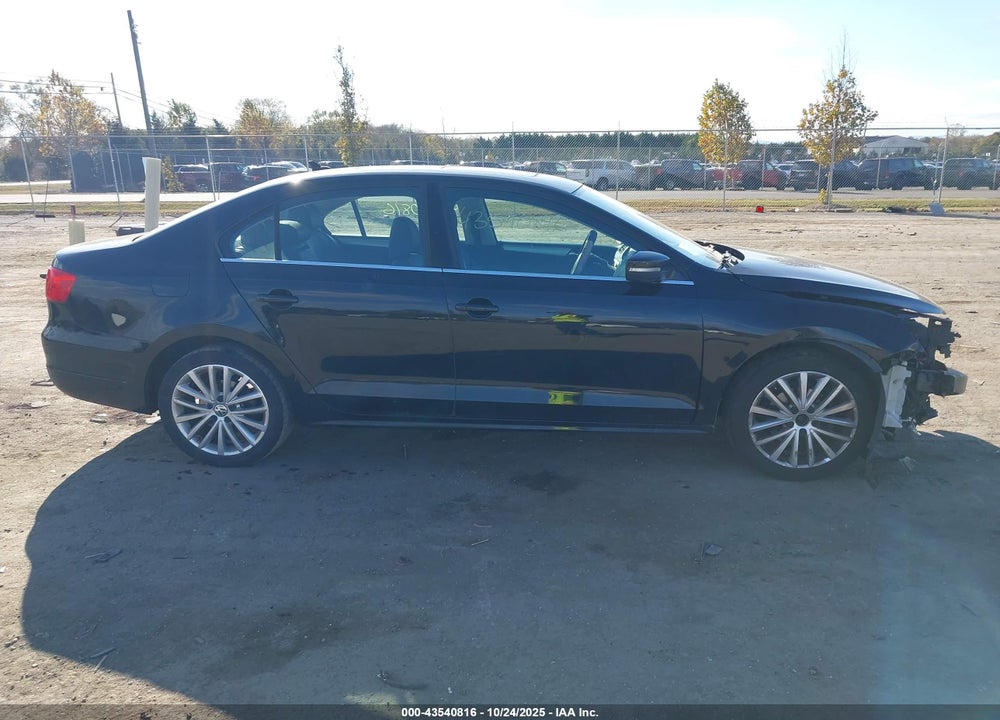 2011 VOLKSWAGEN JETTA VIN: 3VWLX7AJ9BM352676